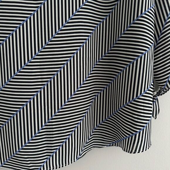 Talbots Chevron Print 2X Tie-Sleeve Blouse - Picture 5 of 9